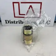 EATON CORPORATION VICKERS P-077002 BREATHER ADAPTER