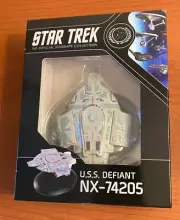 Eaglemoss U.S.S. Defiant NX-74205 - Star Trek Deep Space Nine DS9 -New In Box