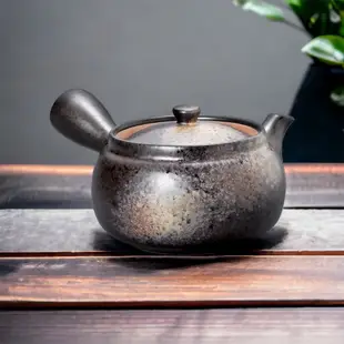 現貨 日本製 韻黑結晶獨釉 茶壺 陶瓷茶壺 泡茶壺 陶壺 瓷壺 茶具 日本茶壺 側把壺 茶杯 茶葉 茶海 富士通販