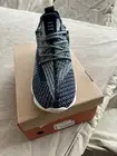 HUHV Flow 360 Cloud Navy White Women’s 12 Men's 9