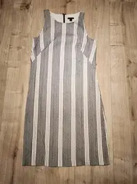 在飛比找Yahoo!奇摩拍賣優惠-美國Ann Taylor黑白條紋洋裝