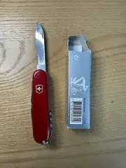 Victorinox Swiss Army Knife Mountaineer