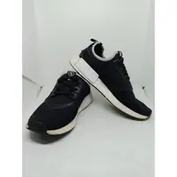 在飛比找蝦皮購物優惠-Nmd R1 社區無敵的 Addidas 鞋子尺寸 43 秒