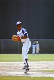 Jerry Royster Atlanta Braves in action at Major League Baseball s- 1976 Photo 7