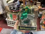 Marvel Incredible HULK Collectors Clock with working street Lights 2003 (sealed)