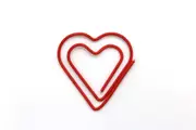 WHOLESALE METAL SHAPE PAPER CLIPS OPP PACK DOUBLE HEART RED