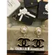 品牌經典 超美 Chanel 基本款LOGO 氣質 黑色珐瑯 金色 珍珠 二手 垂墜式造型 耳環