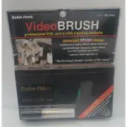 VHS PROFESIONAL VIDEO BRUSH CLEANING CASSETTE VCR TAPE RADIO SHACK #44-1203