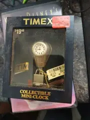 Vintage Miniature Circa Quartz Silver Design Desk Clock Untested Collectable