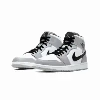 在飛比找momo購物網優惠-【NIKE 耐吉】Nike Air Jordan 1 Mid