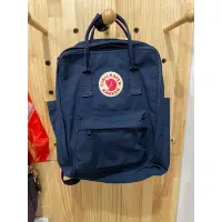 在飛比找蝦皮購物優惠-Fjallraven Kanken Classic 北極狐 