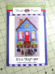 "It's a "Key"-per" Quilt Pattern Wall Hanging Key Holder 10"x13"
