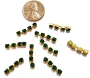 18 Vintage Austrian Crystal Emerald Rhinestone 18mm. Brass Chain Sections 4326
