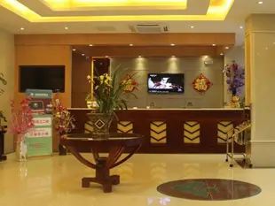 格林豪泰揚州市高郵市城南新區紅太陽物流園商務酒店GreenTree Inn Yangzhou Gaoyou Chengnan New District Hongtaiyang Logistic Park Business Hotel