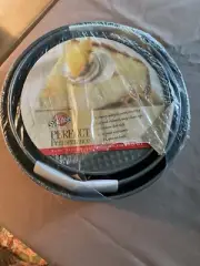 Wilton Perfect Performance 3 Piece Springform Set New In The Packaging