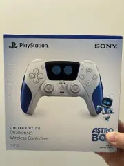 DualSense PS5 Wireless Controller Astro Bot Limited Edition