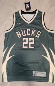 Nike Swingman Khris Middleton NBA Bucks Earned Editn Jersey Youth Medium (10/12)