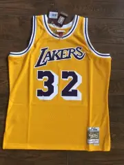 Los Angeles Lakers Magic Johnson 84-85 Mitchell & Ness Swingman Jersey XL