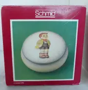 HUMMEL SCHMID 1984 FIRST ANNUAL TRINKET BOX HARK THE HERALD 3D EMBOSSED 3 '' W