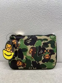 在飛比找Yahoo!奇摩拍賣優惠-熱銷 BAPE 16秋冬大號零錢包手拿包04780177可開