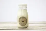 Milk Reclamation Barn Cucumber Melon Scented Mason Jar Candle, 13 Oz