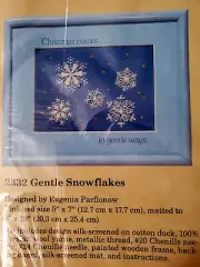 Creative Circle 2332 Gentle Snowflakes 5" x 7" Kit FRAME silk screen mat NIP