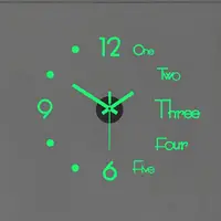 在飛比找蝦皮購物優惠-專業夜光掛鐘圓形三維 DIY 靜音掛牆式現代鐘錶客廳輕巧鐘錶