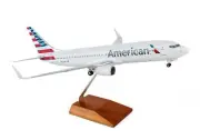 Skymarks SKR8244 American Airlines Boeing 737-800 Desk Top Model 1/100 Airplane