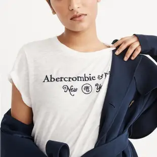 【Abercrombie & Fitch】A&F 麋鹿 AF 經典刺繡文字短袖T恤 上衣-女-白色(平輸品)