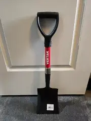 Vertak Shovel 4wd Sand Camping/Off Road Overland NEW Perfect For Jeeps, Kids