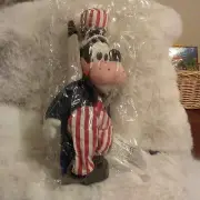 Disney Store Patriotic Uncle Sam Pluto Beanie Plush Toy 4th Of July & Daffy Duck
