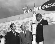 GEORGE WALLACE JAMES E WEBB AND WERNER VON BRAUN 11x14 GLOSSY PHOTO PRINT