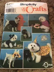 SIMPLICITY #4472 - DOGGIE - DOG COATS & COSTUMES PATTERN SM-MED FF