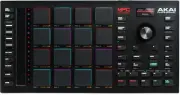 Akai Professional MPCSTUDIO2 (5-pack) Bundle