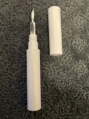 Cleaning Kit For AirPods And Earbuds: Pointy Pen And Brush