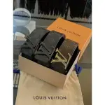 日本二手LOUIS VUITTON LV經典款 銀色頭 金頭、黑色、黑灰色老花格紋設計 皮帶限量經典款男生皮帶