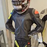 在飛比找蝦皮購物優惠-DAINESE VR46 VICTORY 限定版頂級皮上衣，