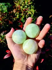 Pistachio calcite Sphere 50 mm - Green Calcite Crystal Sphere - Calming Crystal