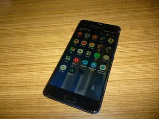 HTC-U-1u手機1000元-功能正常64G