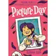 Picture Day (The Brinkley Yearbooks 1)(graphic novel)/Sarah Sax【禮筑外文書店】