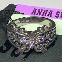 在飛比找Yahoo!奇摩拍賣優惠-Anna Sui全新限量正品紫色水鑽蝴蝶925純銀寛版戒指安