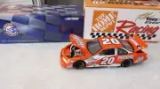 ACTION RACING 1999 TONY STEWART #20 HOME DEPOT PONTIAC 1:24 DIECAST NASCAR