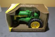 Ertl John Deere 1958 model 630 LP tractor 1:16 Scale