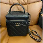 二手精品 CHANEL 香奈兒 金鍊 荔枝紋 牛皮 水桶包 手提包 單肩斜挎包 AS2362