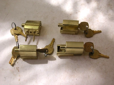 Window Locks w/ Keys Sash Locks (4) patio door sliding pet door
