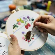 Embroidery Sets with Floral Pattern, Embroidery Starter Kits with Instructions