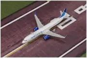 1:400 GeminiJets UNITED BOEING A321neo Airplane Diecast Plane Aircraft Model