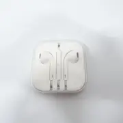 Apple iPhone Original Wired Earphones Earpods Earbuds 3.5mm - NEW
