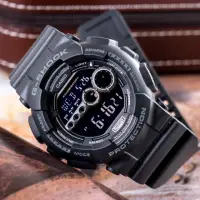 在飛比找momo購物網優惠-【CASIO 卡西歐】G-SHOCK 強悍亮眼運動休閒錶(黑