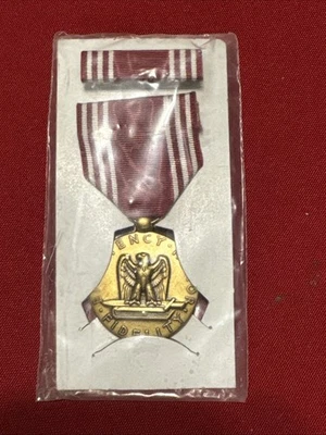US ARMY Good Conduct Medal Box, Bar. WWII Era Medal with ribbon and pin 5848